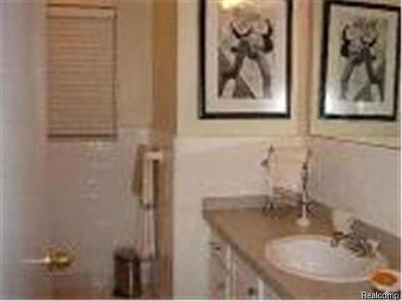 5th image of 449 N Eton St #505-107-1
