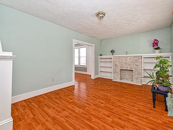 5th image of 3405 8th Ave