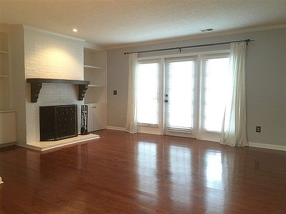 5th image of 8216 Legare Ct #1