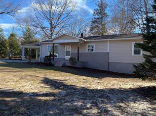 403 Shasta Ln SW, Lenoir, NC 28645