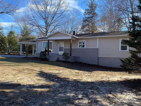 403 Shasta Ln SW, Lenoir, NC 28645