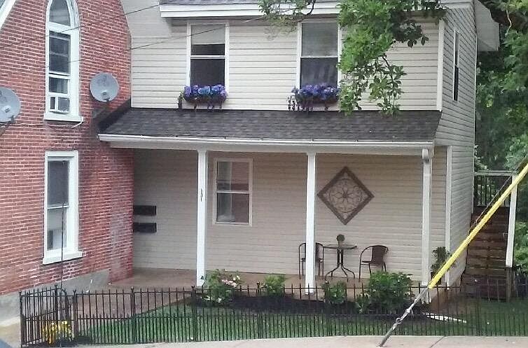 1st image of 131 N Willow St APT 3