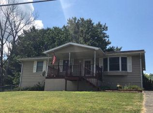 216 Rock House Rd, Lester, WV 25865