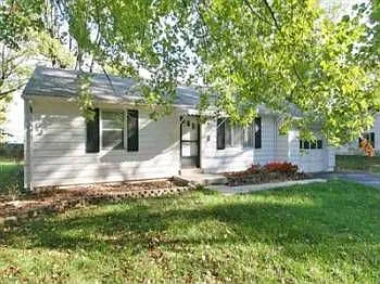 834 Bennett Ln photo 1