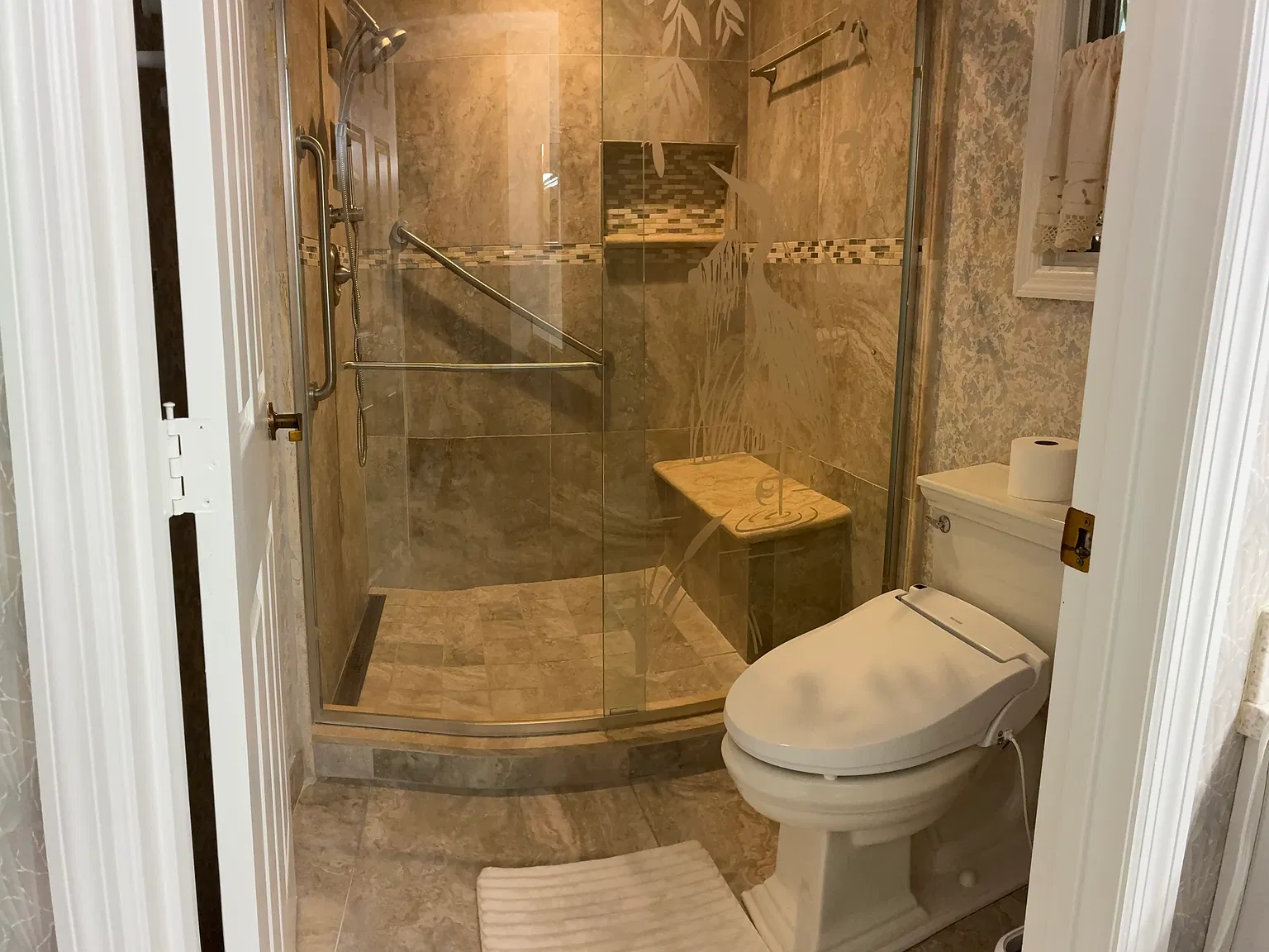 2 bed, 1432 sqft, $3,000 — Photo 4