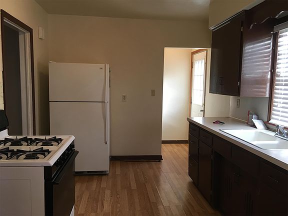 4th image of 8241 Wentworth Ave S
