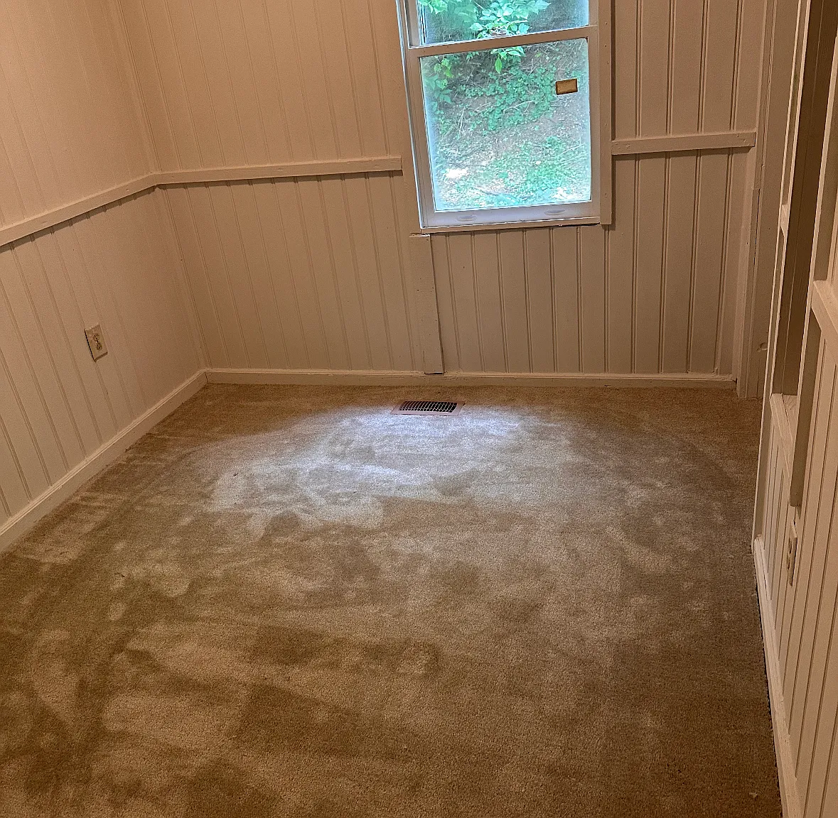 4 bed, 1600 sqft, $2,395 — Photo 3