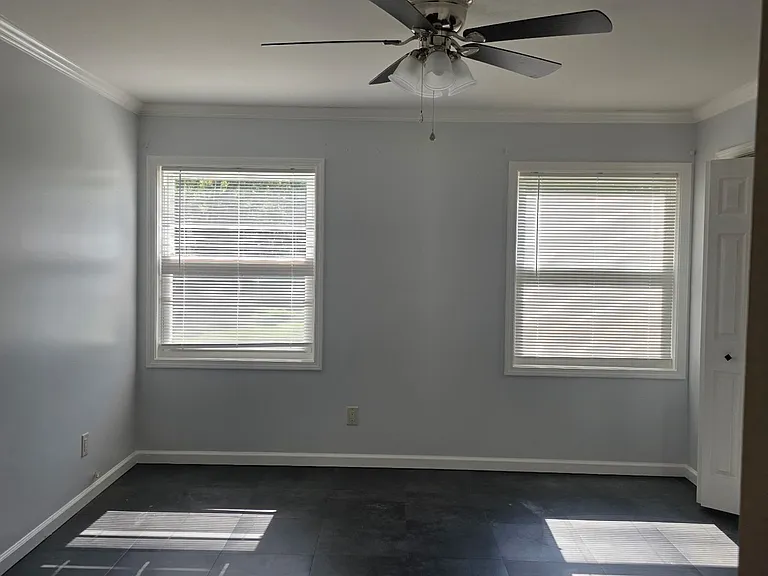 17 Westminster Park — Photo 11