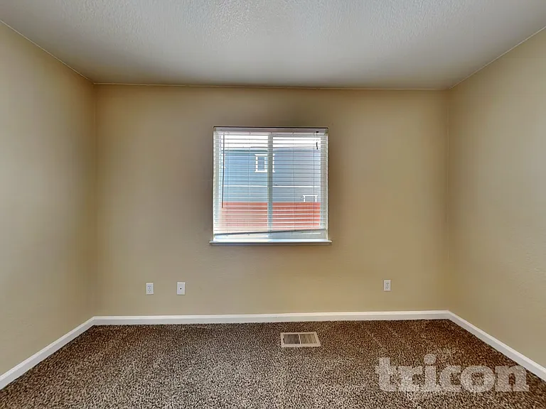 17880 Sweet Gum Ct — Photo 12