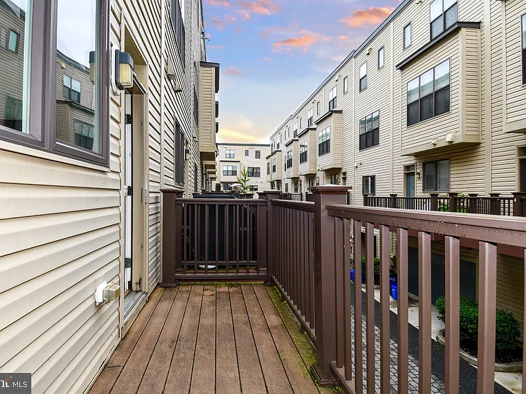 16301 Columbus Ave — Photo 16