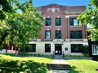 2013 Eastern Pkwy APT 2, Louisville, KY 40204