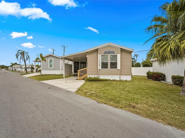 2079 Sun Home St #A-30, Sarasota, FL 34231