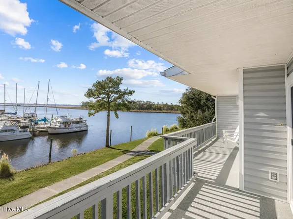 2213 Harbourside Drive, New Bern, NC 28560