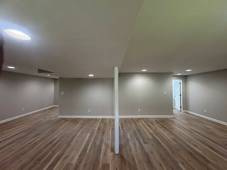 917 Emerald Oaks Ct — Photo 26