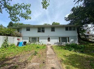 6166 Rivlyn Ave NW, Ramsey, MN 55303