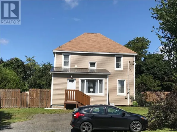 72 Main St, Fredericton, NB E3A 1C3