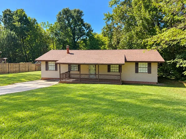 106 Homewood Dr, Ringgold, GA 30736