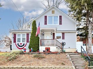 52 Rosedale Ave, Elmwood Park, NJ 07407