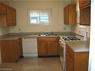 5th image of 2153 Lakeland Ave