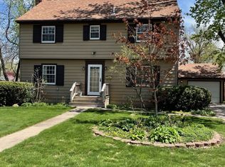1414 Elm St, Grinnell, IA 50112