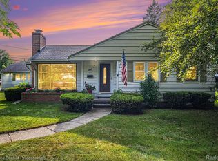 1309 Adams St, Lapeer, MI
