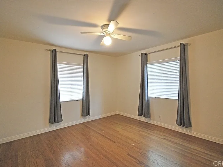 10622 Zelzah Ave — Photo 22