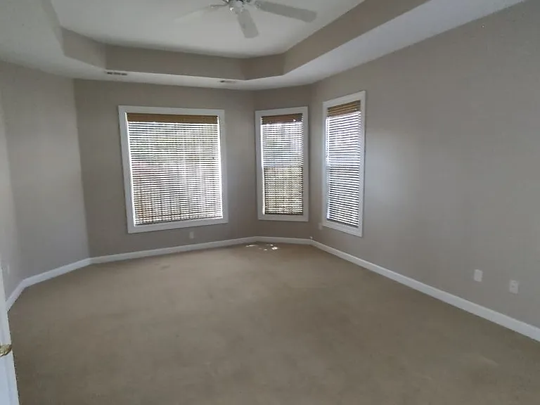 165 Oak Forest Rd — Photo 23