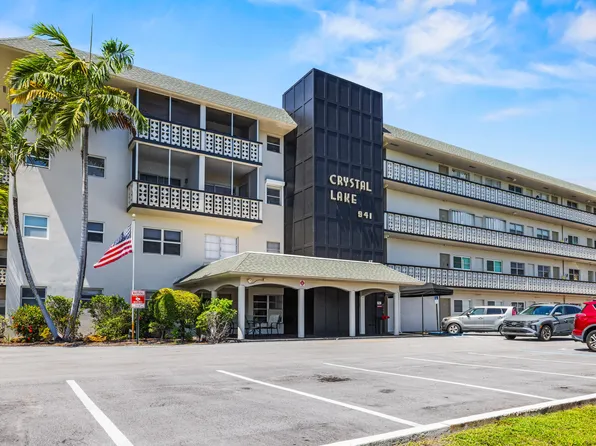 941 Crystal Lake Drive #207, Deerfield Beach, FL 33064