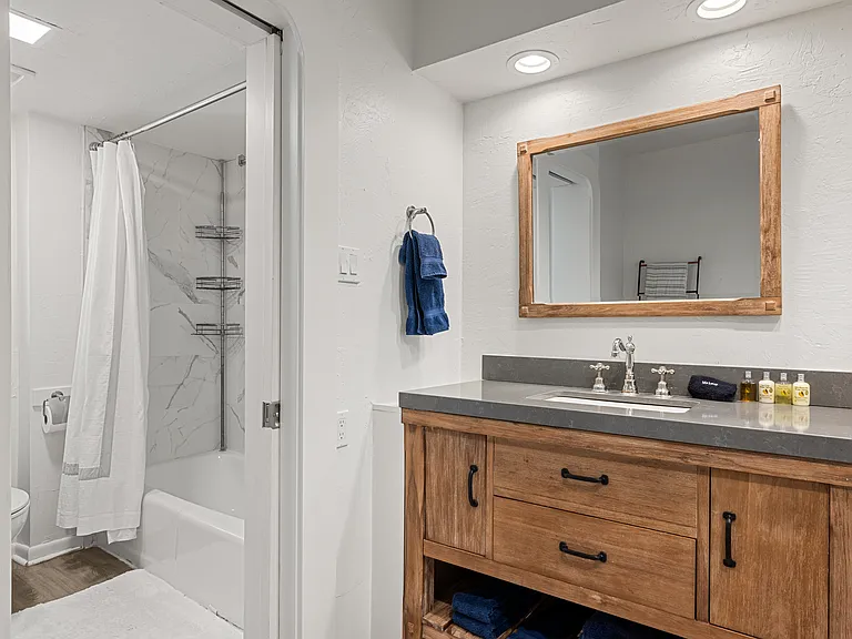 182 Bennett Pl — Photo 29
