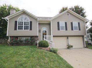 2029 SW Sterling Dr, Lees Summit, MO 64081