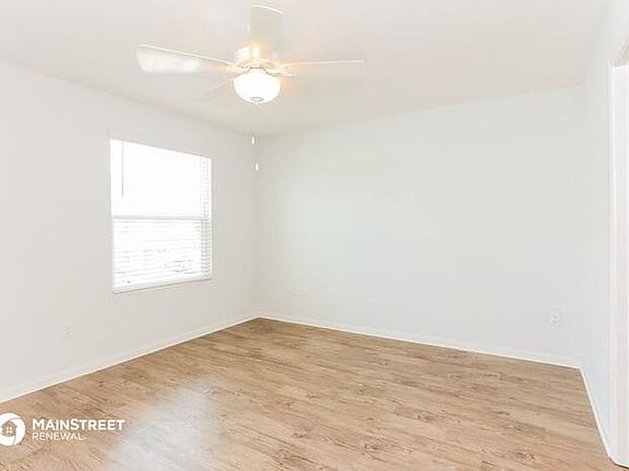 4th image of 555 Eiseman Way