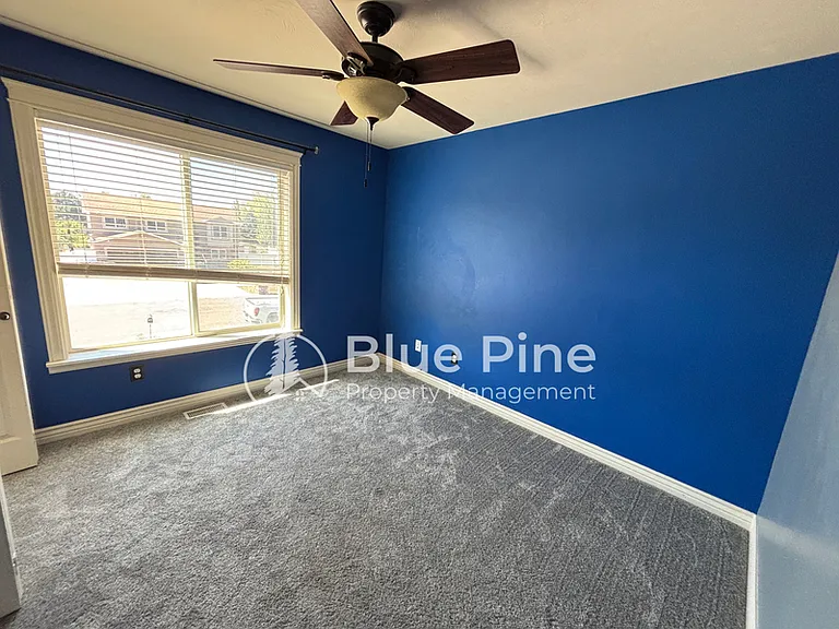 4333 High Desert Dr — Photo 9
