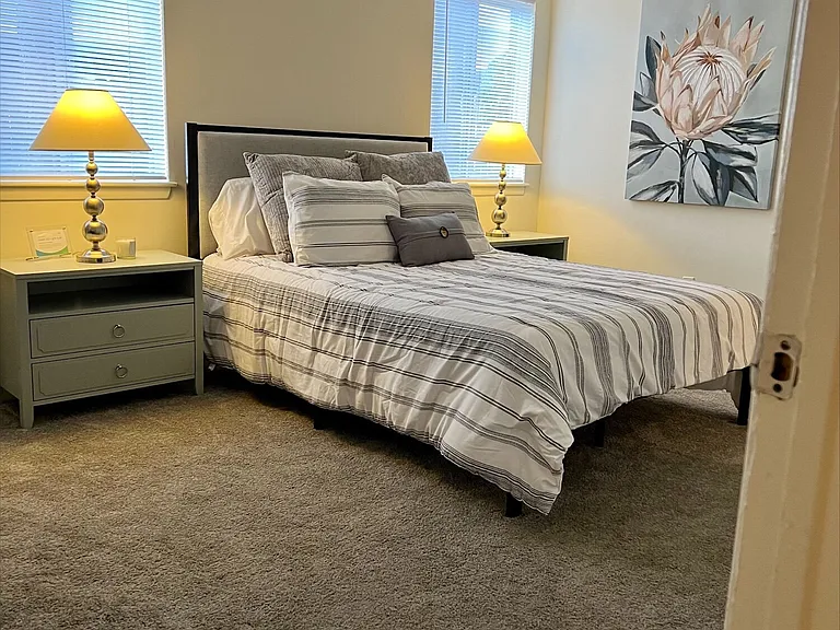 Auburn Pointe — Photo 10