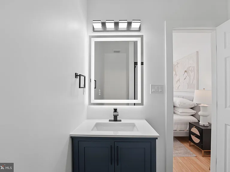 129 Hamilton St NW — Photo 24