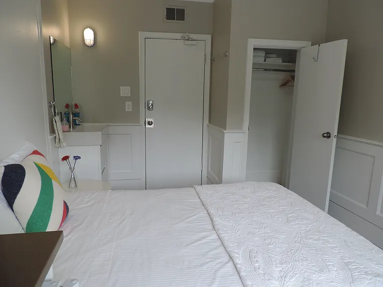 2341 York Ave #21 — Photo 11