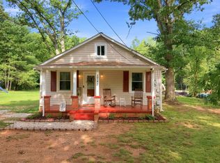 1743 Police Tower Rd, Appomattox, VA 24522