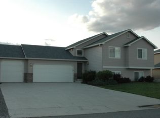 1625 N Rio Grande Ln, Greenacres, WA 99016