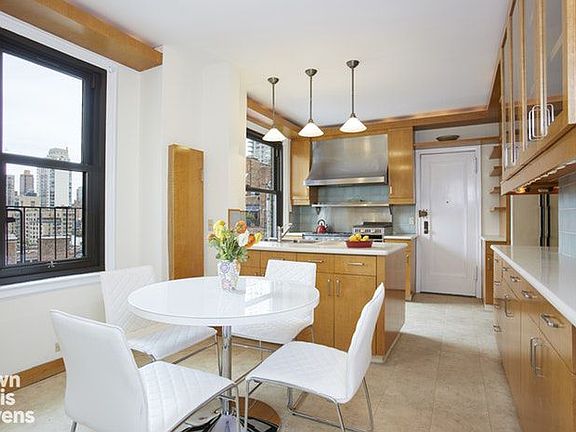 5th image of 215 E 72nd St APT 12W