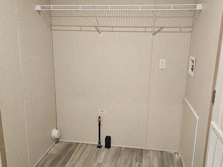 493 Apple St — Photo 10