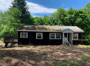 15 Rock Cut Ln, Pleasant Valley, NY 12569