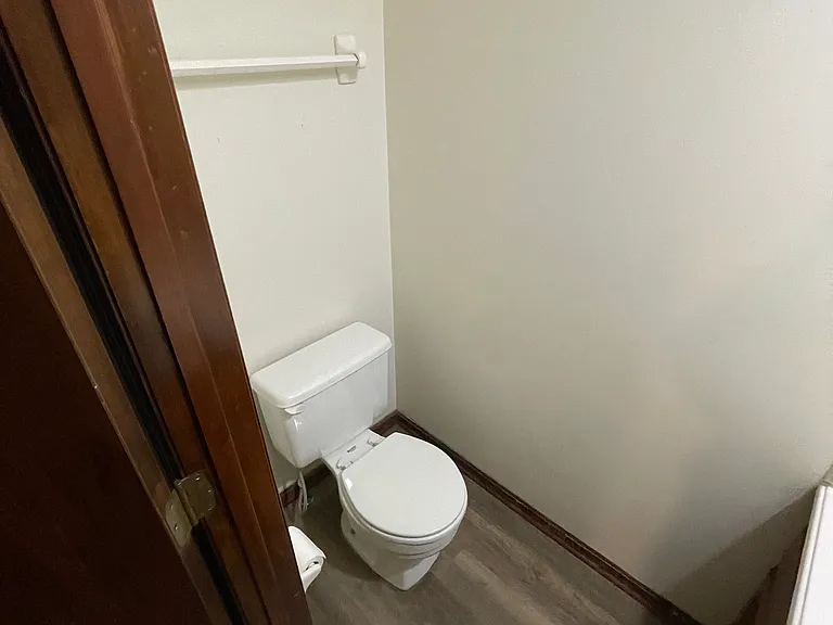 79 Corbins Mill Dr — Photo 3