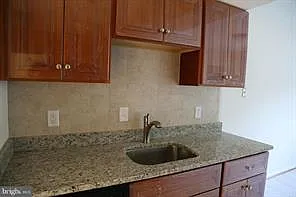 14 Wade Ct — Photo 5