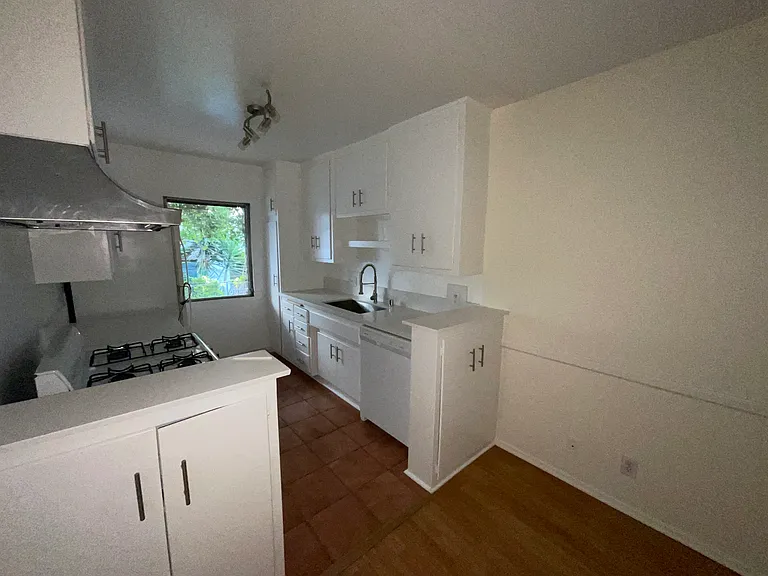 920 N Ogden Dr #2 — Photo 8