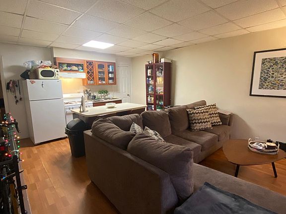 5th image of 3458 Sunnyside Ave #B