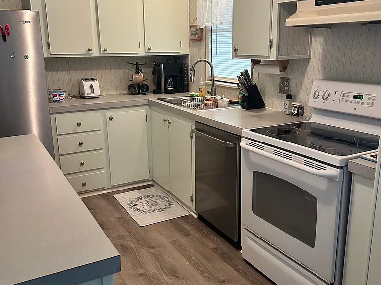 1208 Apache Dr — Photo 5