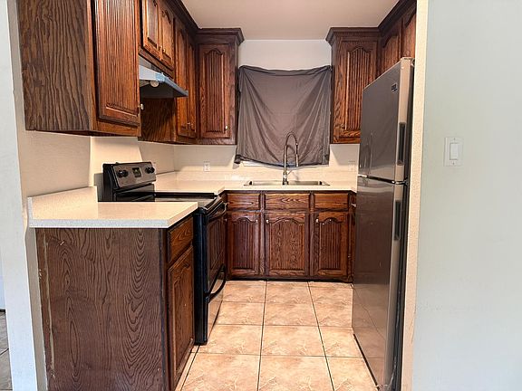 3rd image of 5000 S 26th St