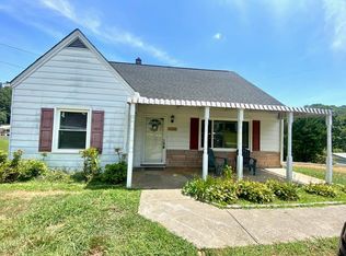 431 Melrose Dr, Bassett, VA 24055