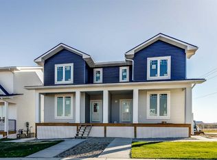 1903 W McCaskill Dr, Crossfield, AB T0M 0S0