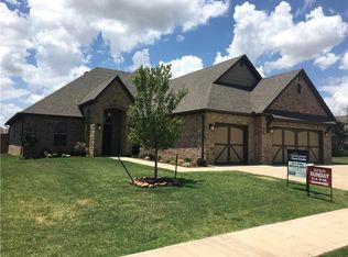 16212 Royal Crest Ln, Edmond, OK 73013