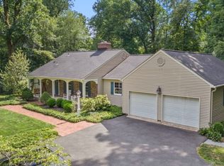 297 Dutchtown Zion Rd, Belle Mead, NJ 08502